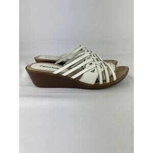 Classiccore White Leather Slide Sandals Women’s 8 Bare Traps Comfort Wedge Boho